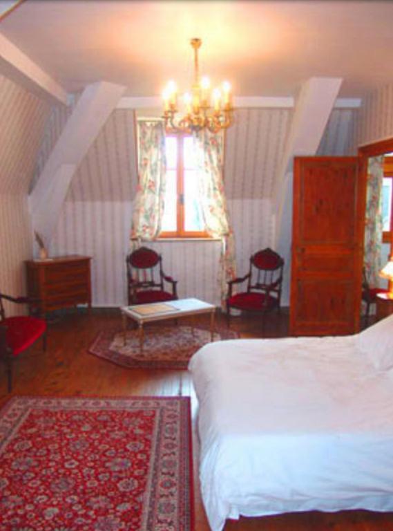Chateau De La Court D'Aron Saint-Cyr-en-Talmondais Zimmer foto